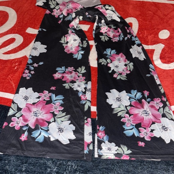 Black Flower Bell Bottom Sweats - Picture 6 of 6